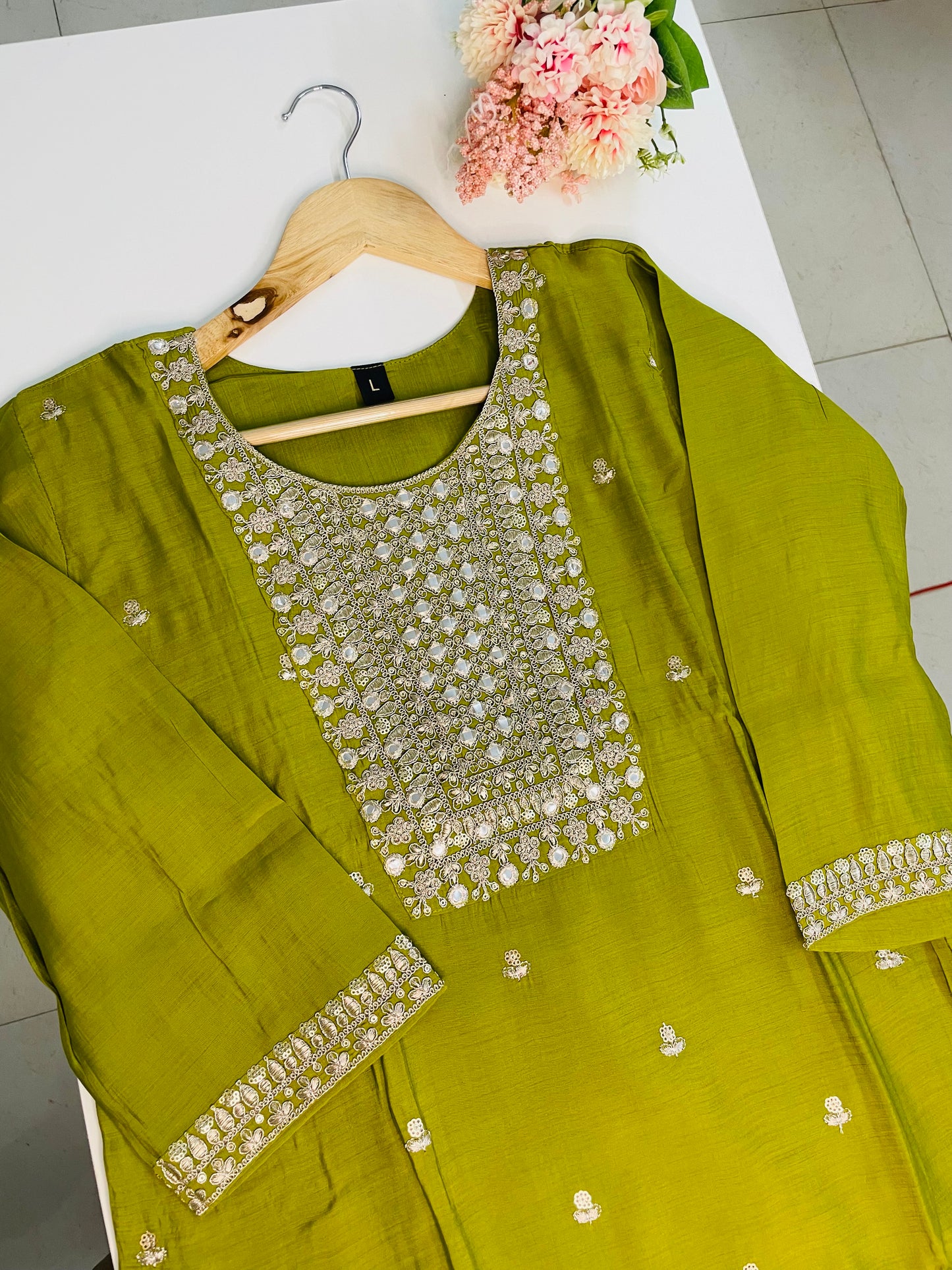 T049-Premium Mul Chanderi Kurti with pant and dupatta