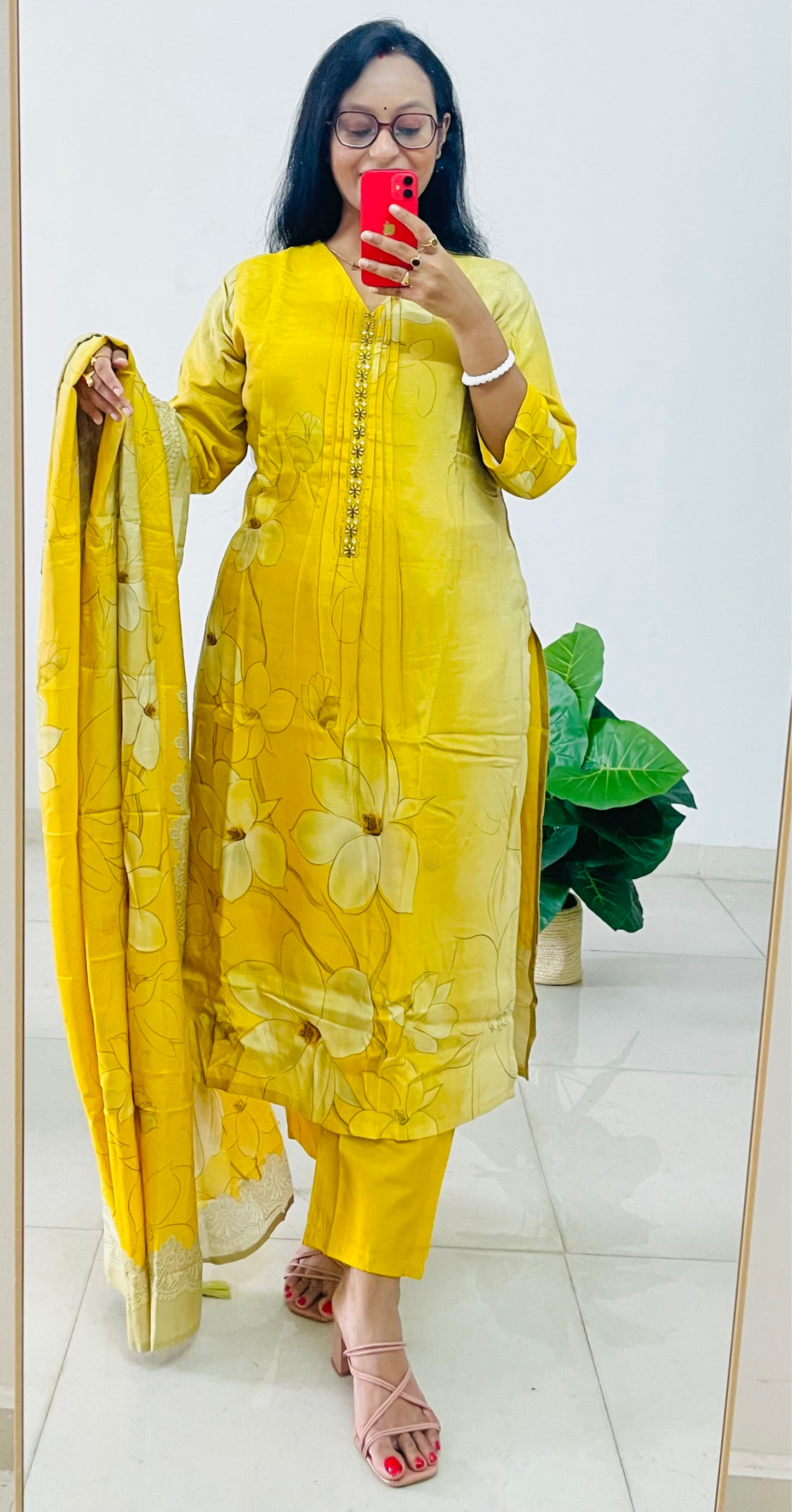 T003- Pure Muslin silk kurti with pant and dupatta