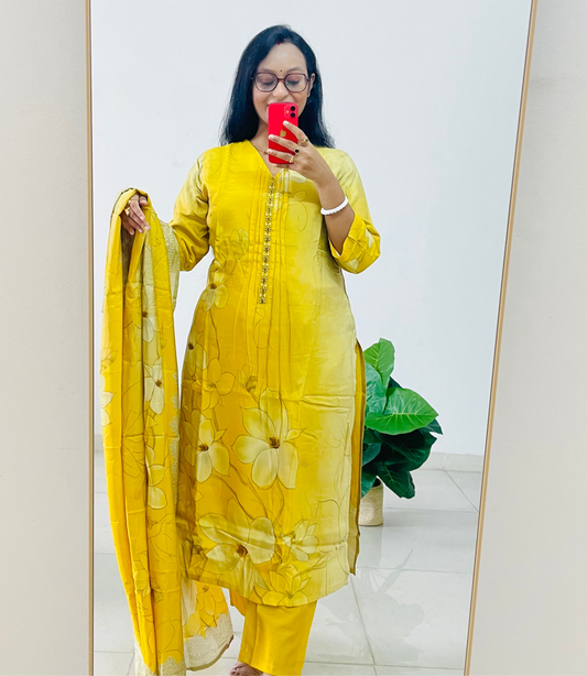 T003- Pure Muslin silk kurti with pant and dupatta