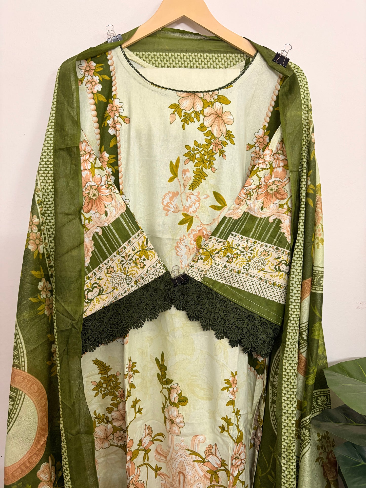 T124- Premium Pure Cotton Pakistani three-piece suit