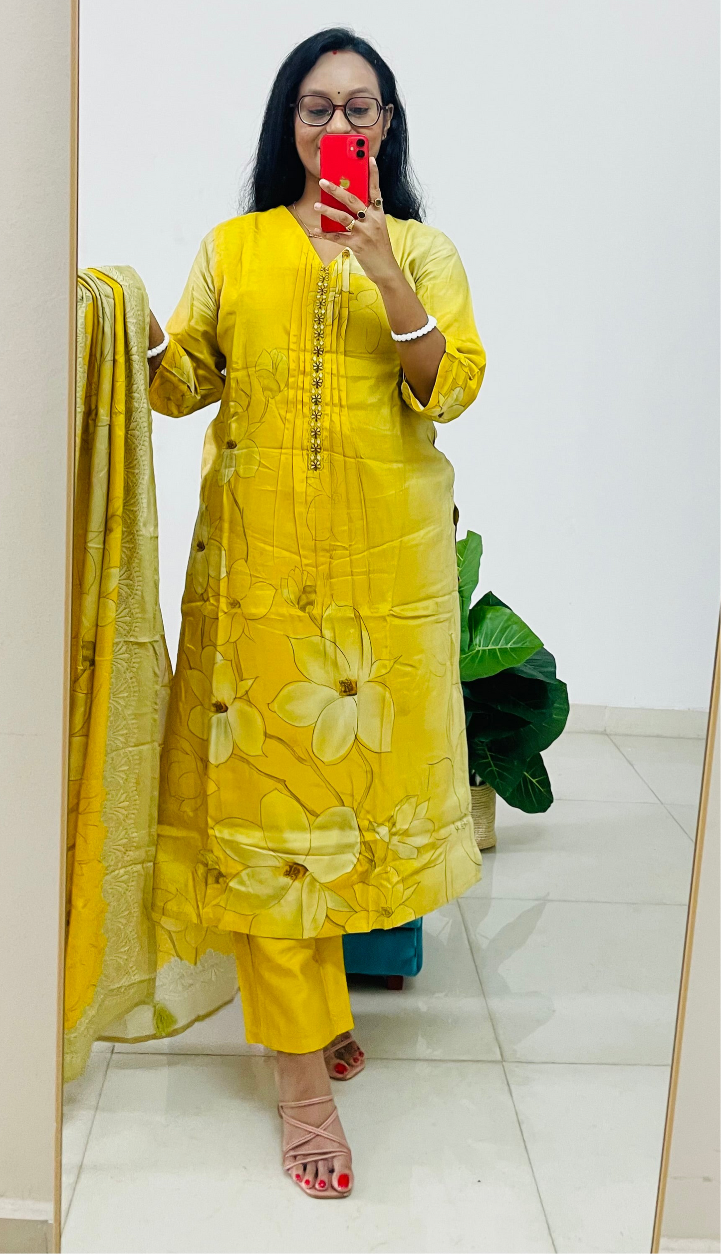 T003- Pure Muslin silk kurti with pant and dupatta