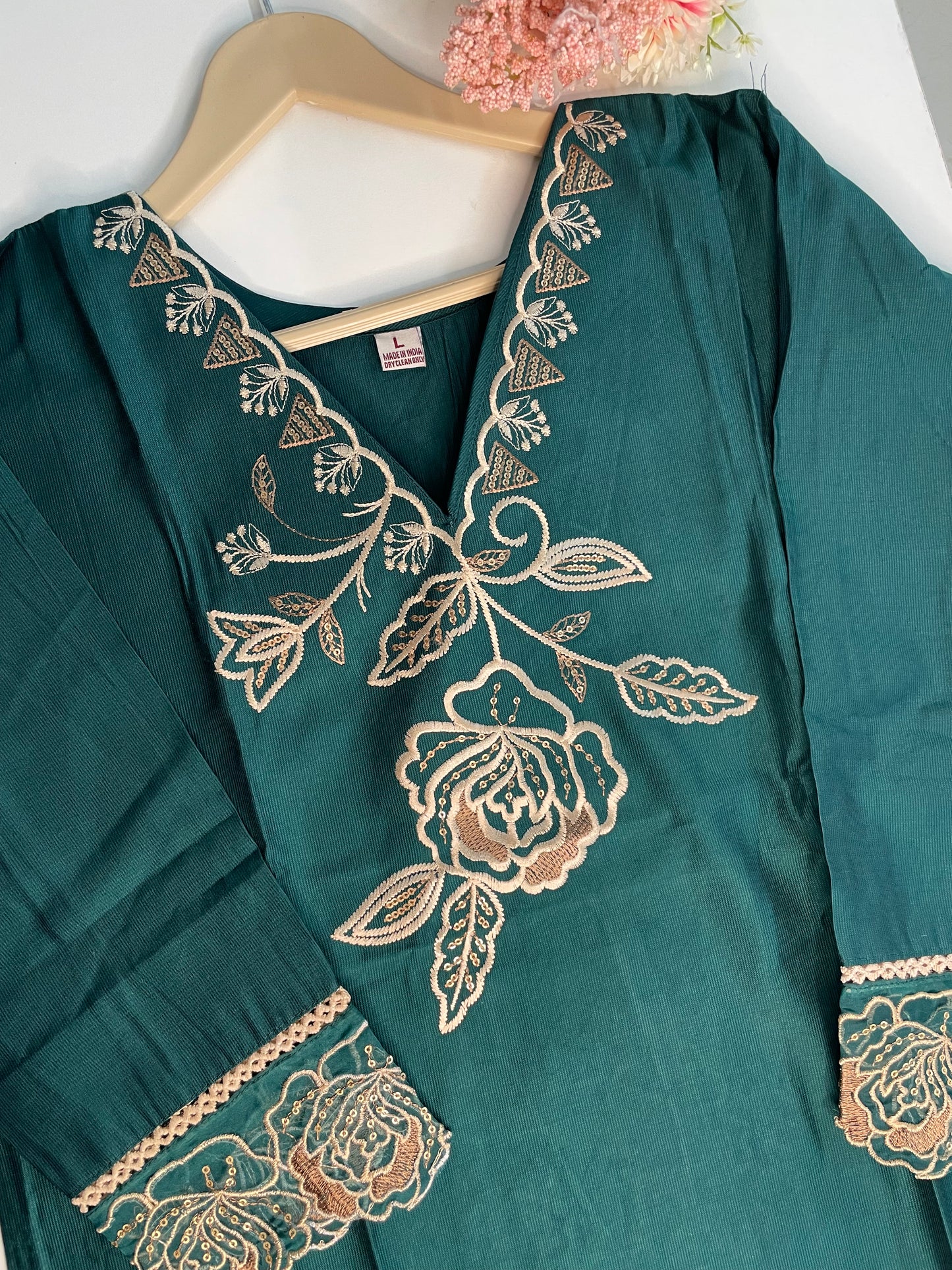 T062-Premium Pure gadwal silk kurti with pant and dupatta