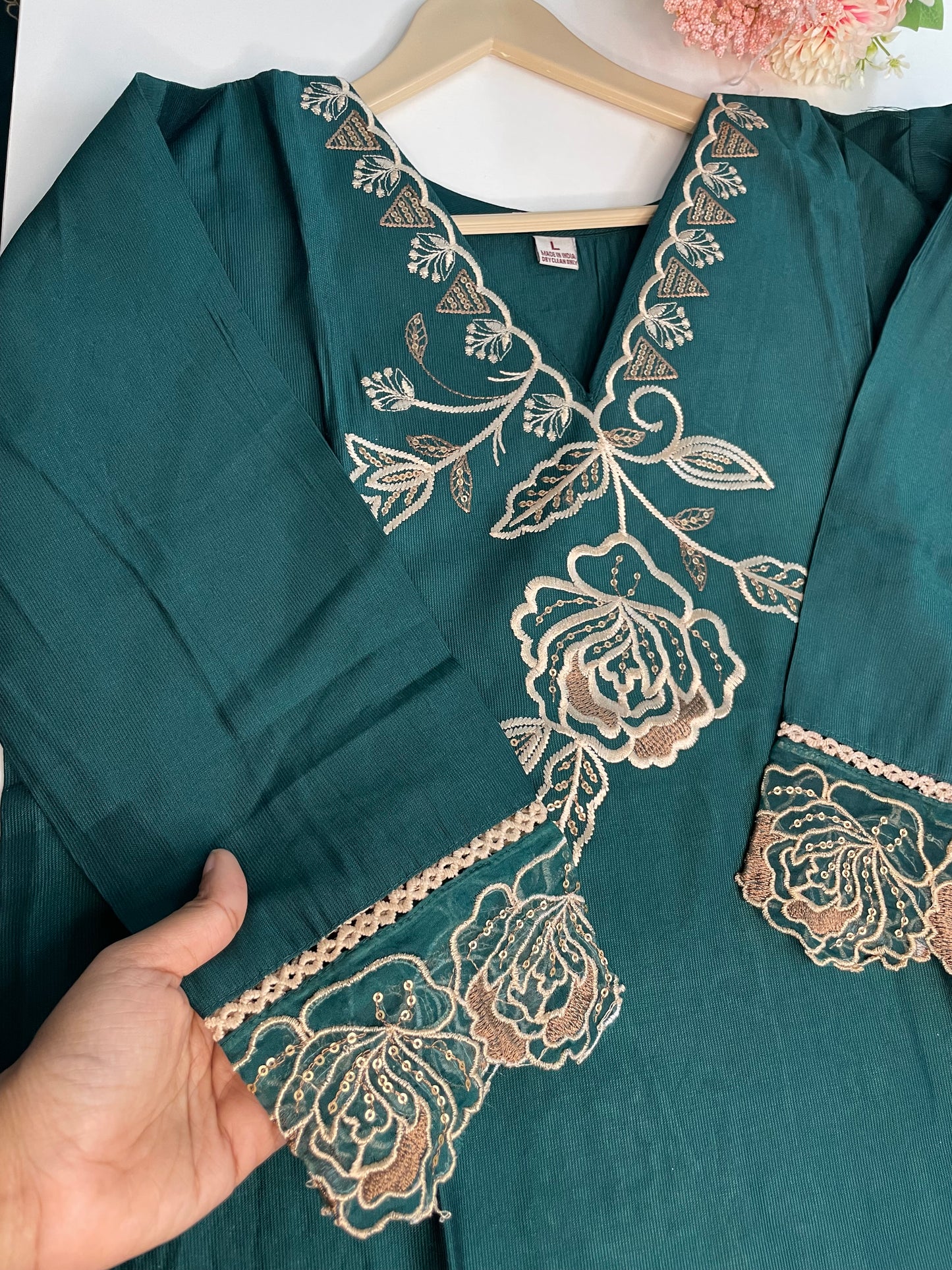 T062-Premium Pure gadwal silk kurti with pant and dupatta