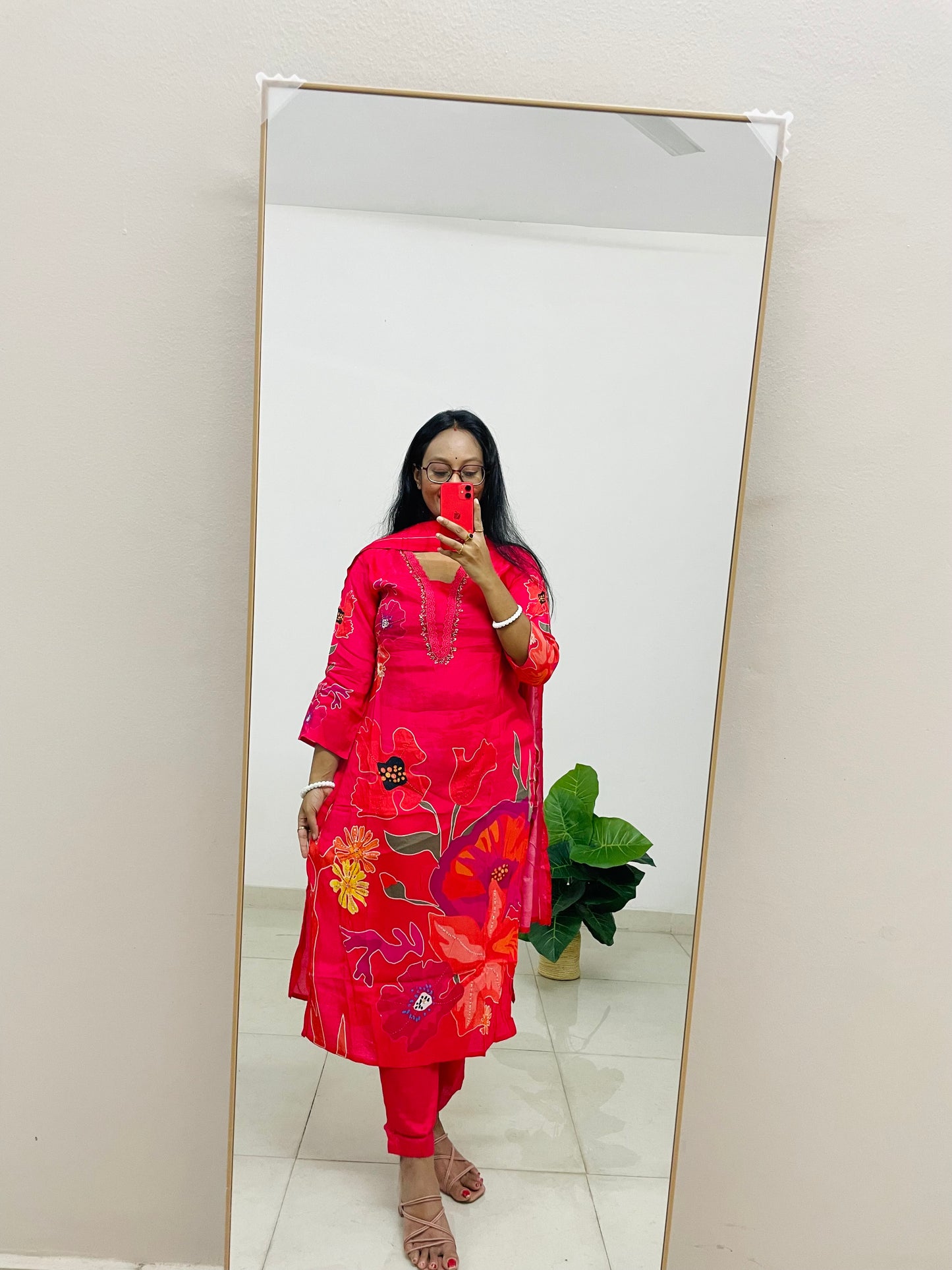 T009- Premium Fuschia pink crepe silk kurta with pant and dupatta