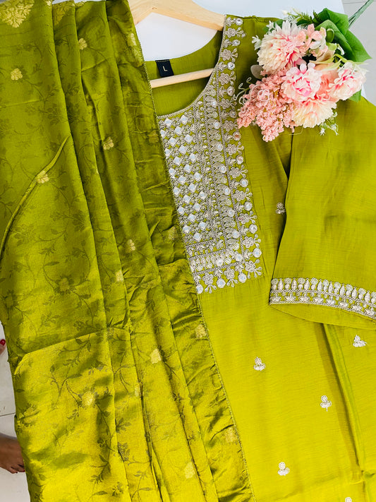 T049-Premium Mul Chanderi Kurti with pant and dupatta
