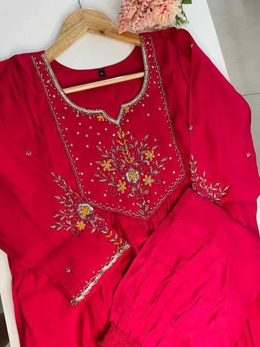 T055-Premium Mul Chanderi Kurti with pant and dupatta